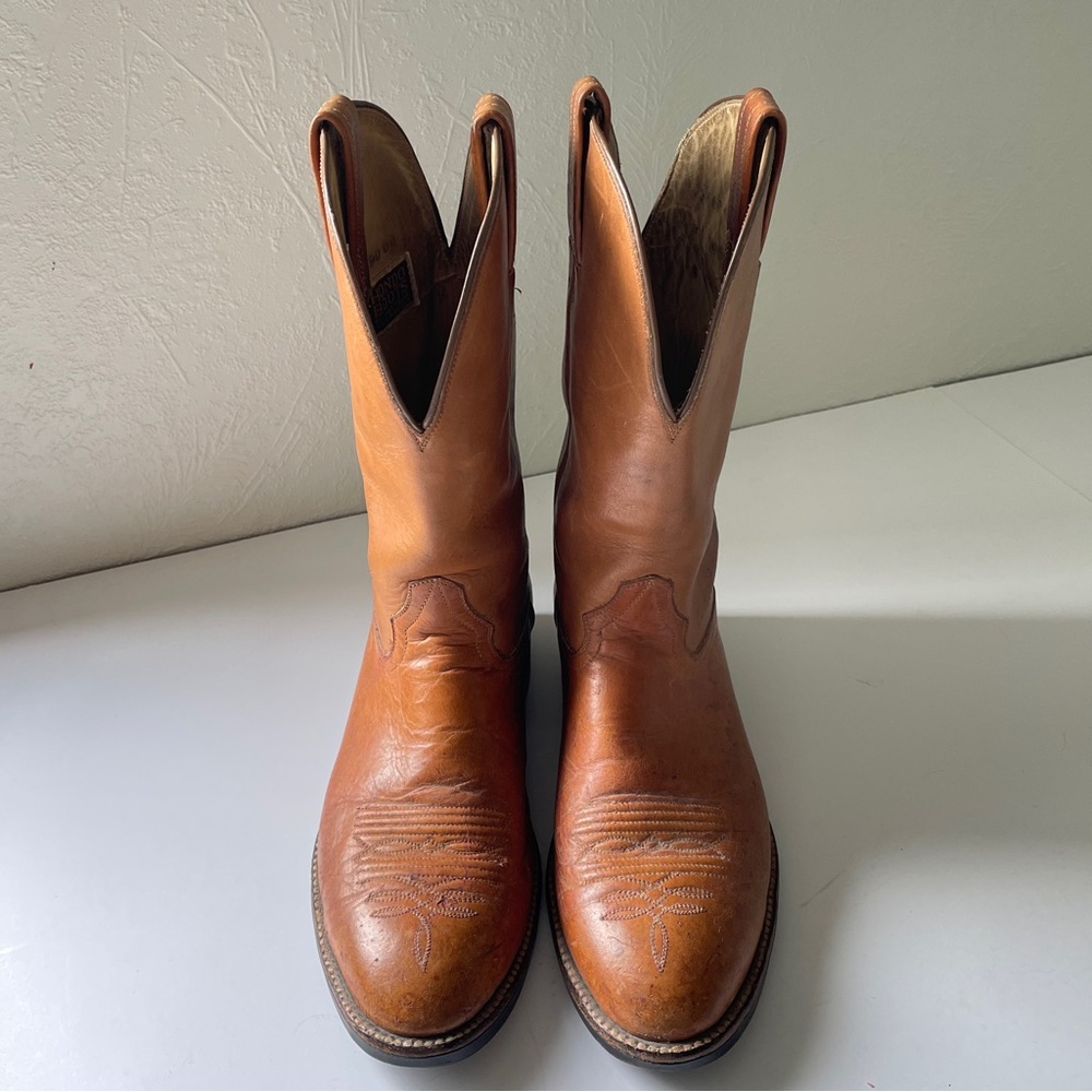 90’s Vintage HONDO 9D Leather Vibram Lug Sole Western Cowboy Boot Rodeo Steel